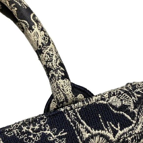 Auth DIOR/ChristianDior Book tote small bag - Picture 9 of 16